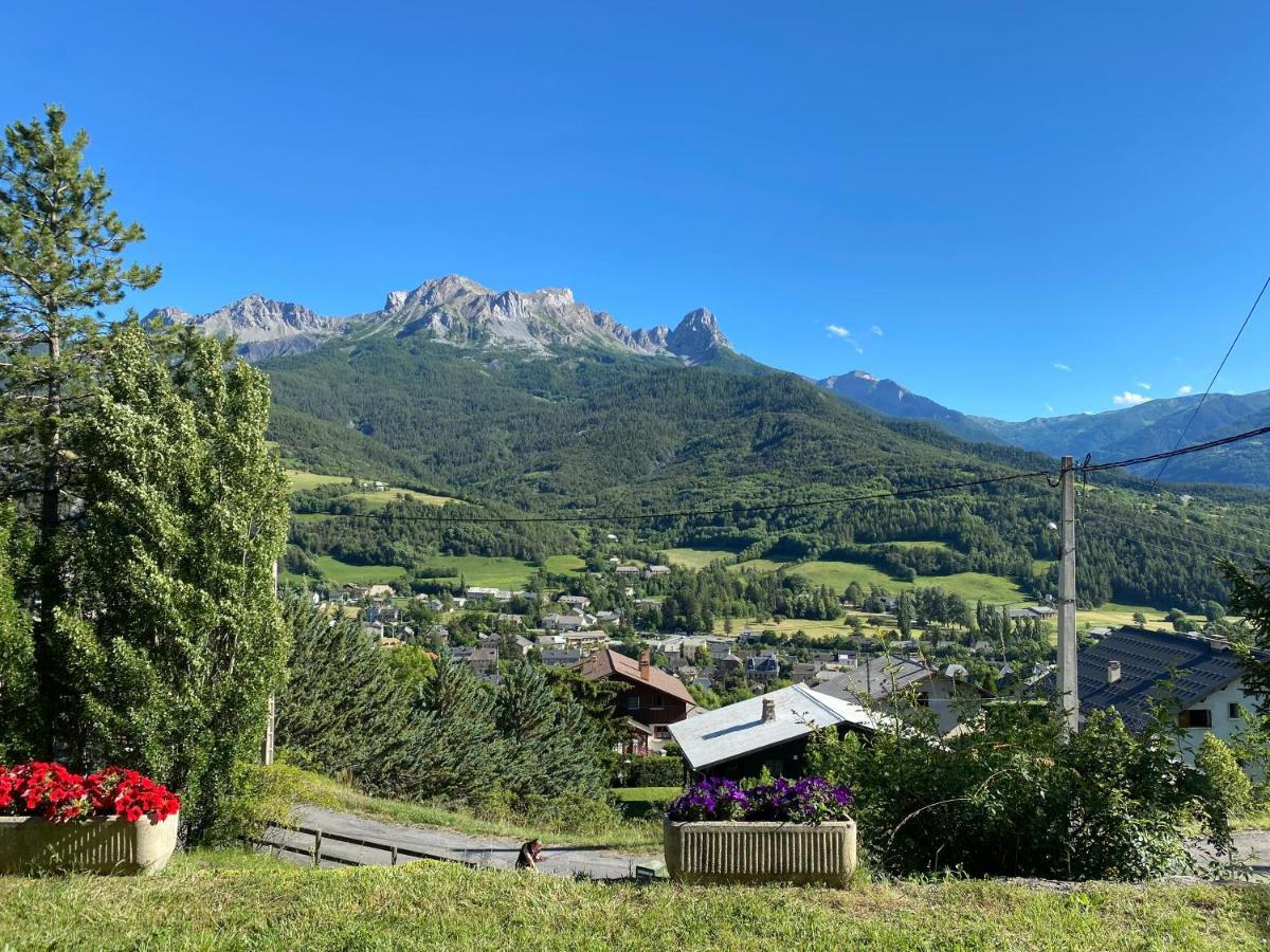 Soleil Et Vue Apartman Barcelonnette Kültér fotó